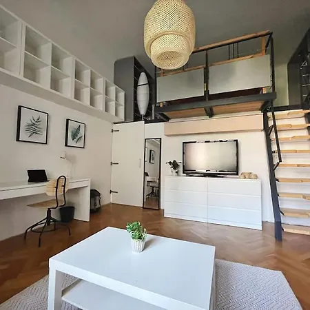 Daire Stefanka Old Town *